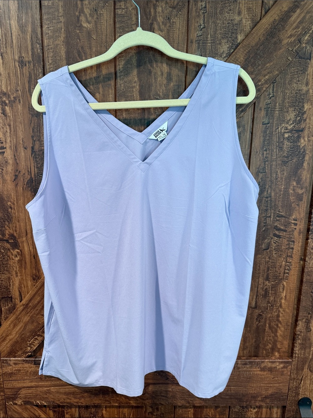 Eddie Bauer Lavender V-Neck Sleeveless Camisole